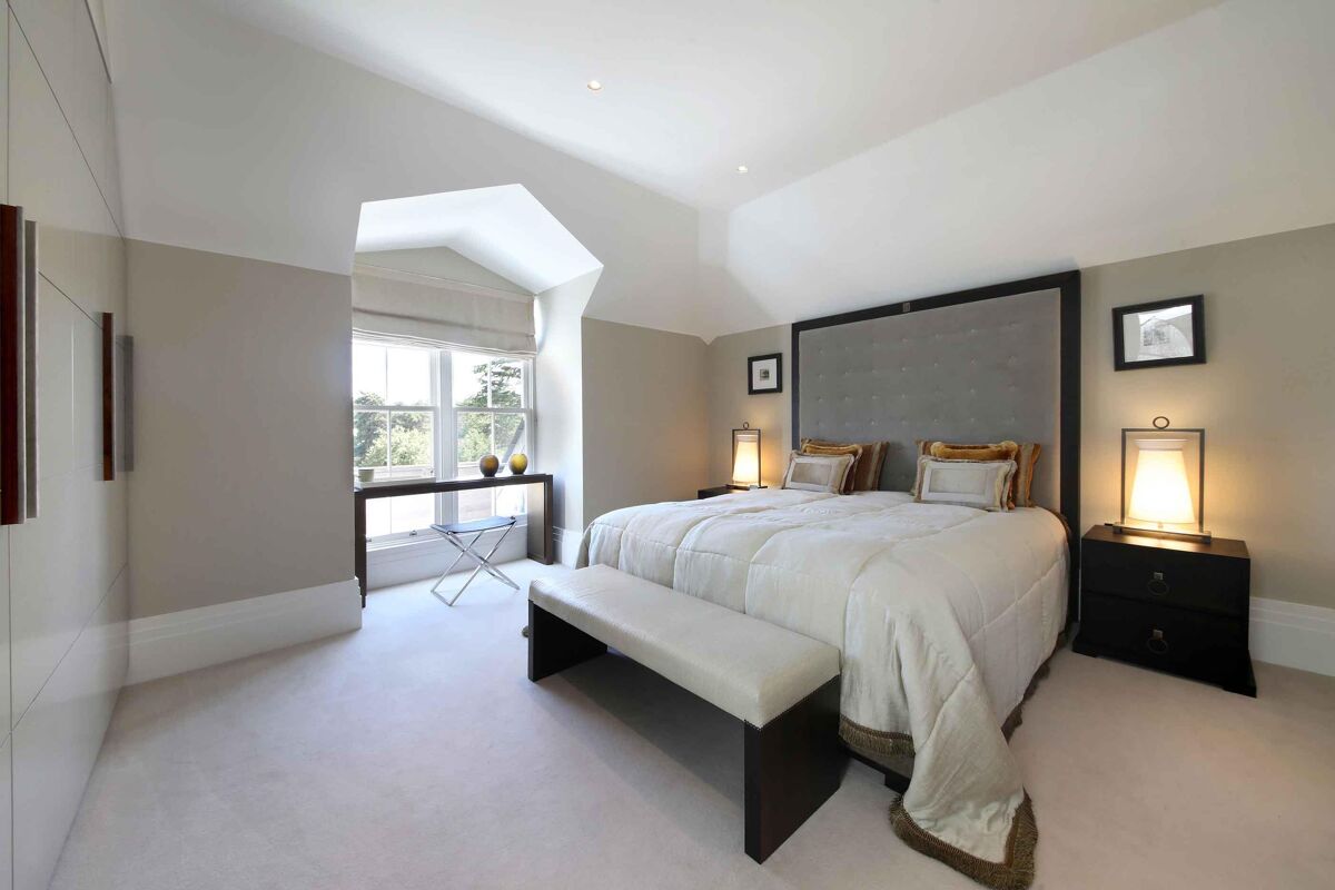 house for sale in Cavendish Road, St Hill, Weybridge, Surrey, KT13 WBE190042 Knight