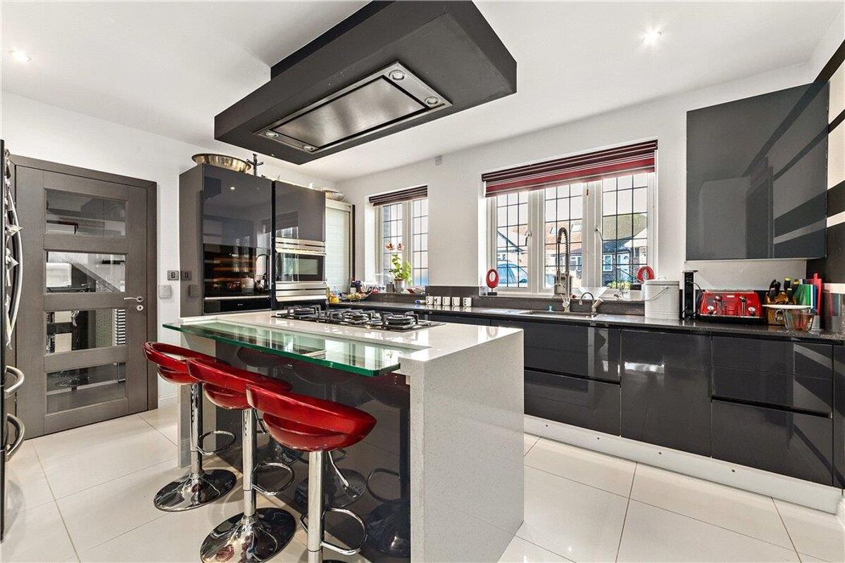 house for sale in Fortescue Road, Weybridge, Surrey, KT13 WBE190049