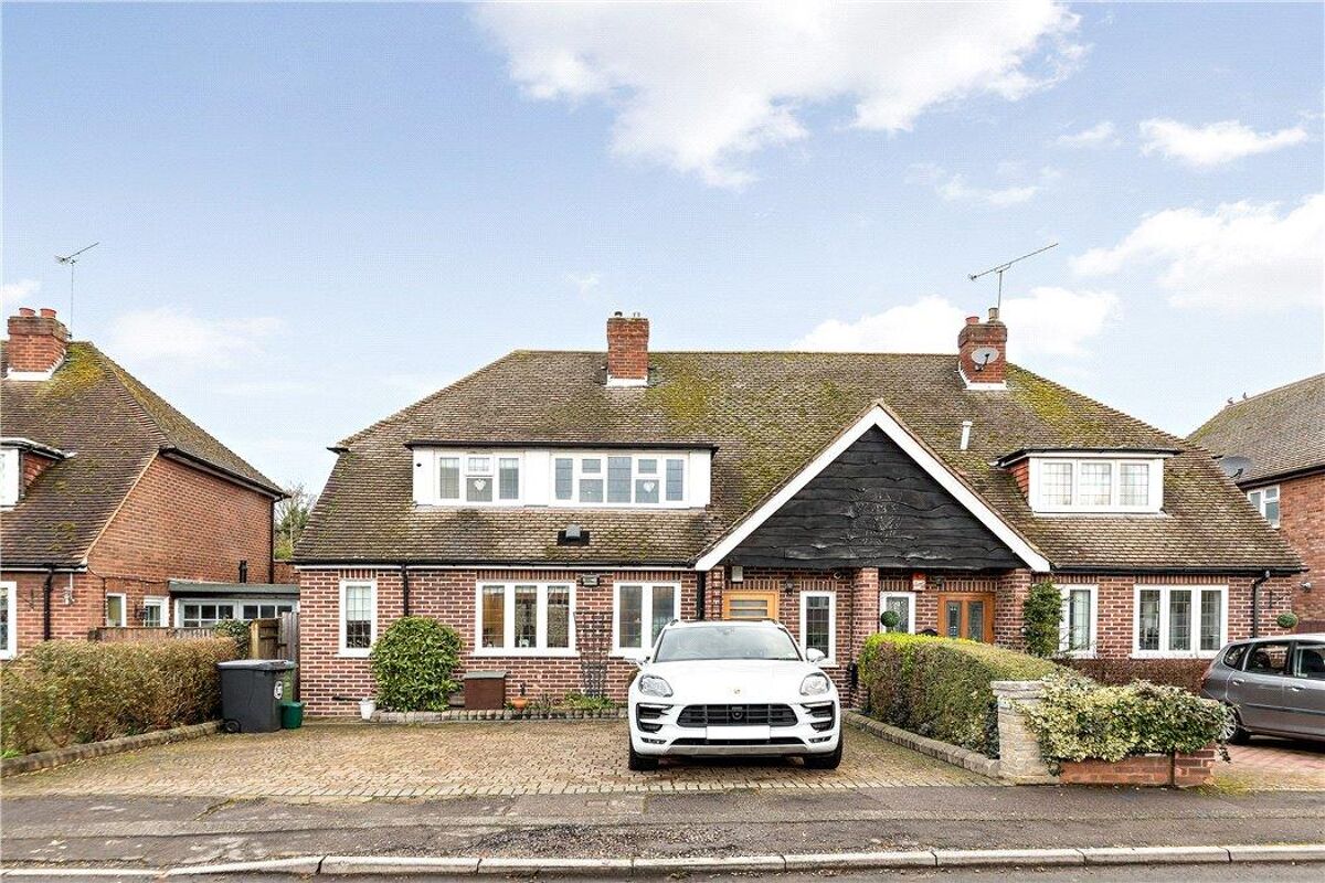 house for sale in Fortescue Road, Weybridge, Surrey, KT13 WBE190049