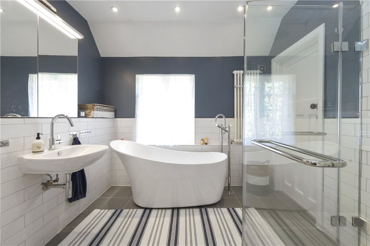 house for sale in Norfolk Farm Road, Pyrford, Surrey, GU22 WBE190064