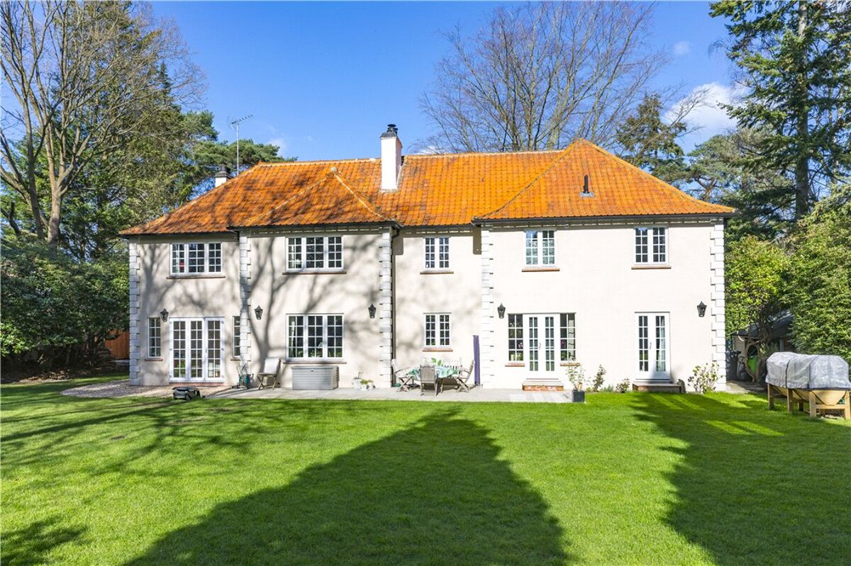 house for sale in Norfolk Farm Road, Pyrford, Surrey, GU22 WBE190064 Knight Frank