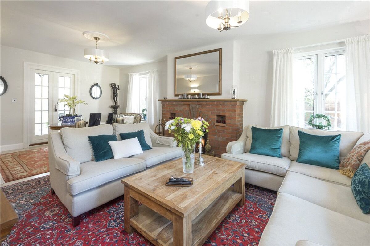 house for sale in Norfolk Farm Road, Pyrford, Surrey, GU22 WBE190064