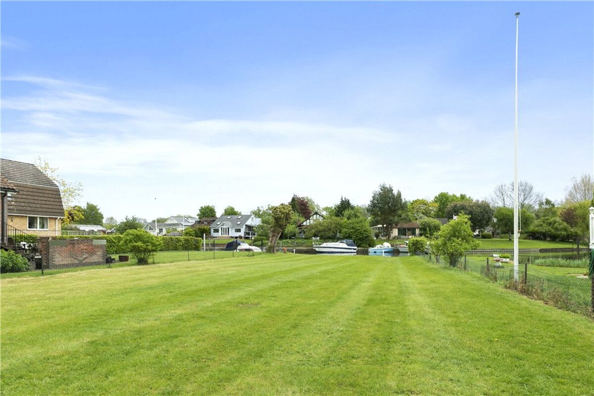 house for sale in Hamm Court, Weybridge, Surrey, KT13 WBE190076