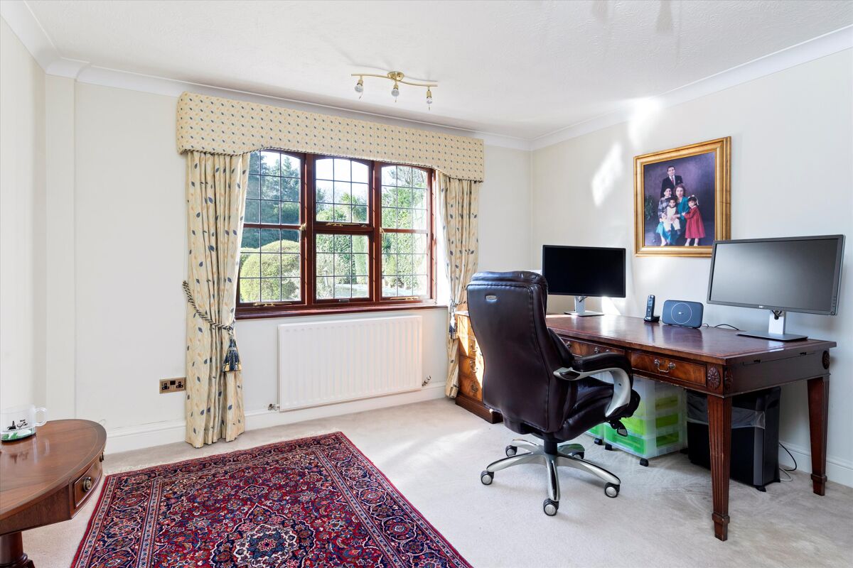 house for sale in Onslow Road, Burwood Park, WaltononThames, Surrey