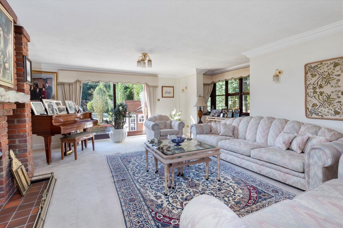 house for sale in Onslow Road, Burwood Park, WaltononThames, Surrey