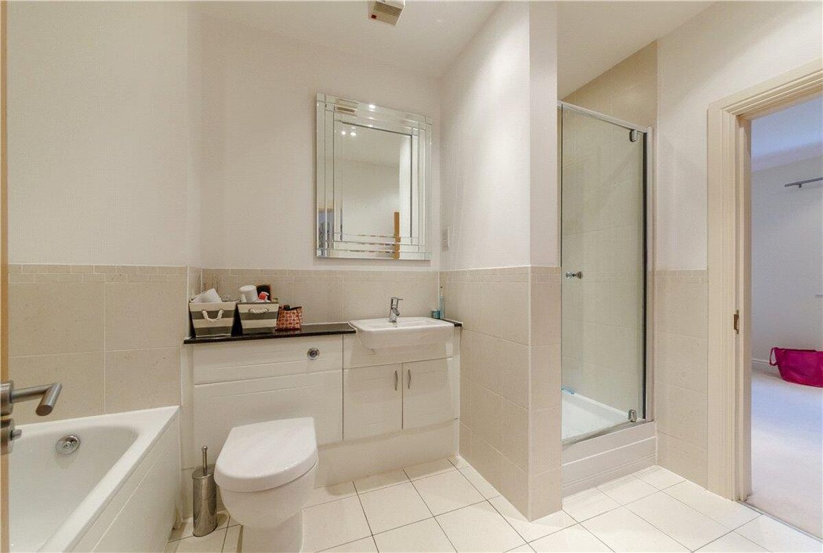 house for sale in Boundary Park, Weybridge, Surrey, KT13 WBE190160