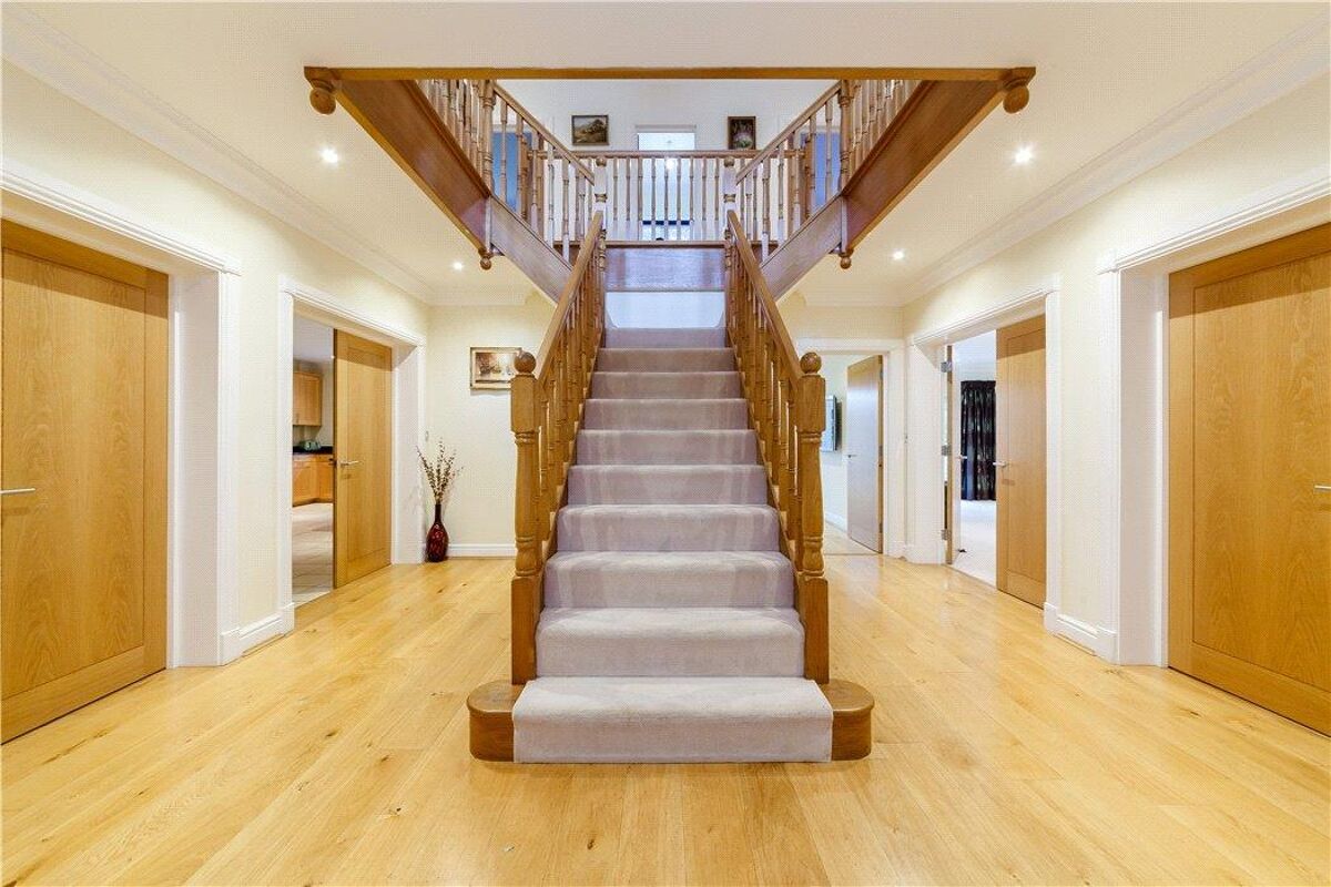 house for sale in Boundary Park, Weybridge, Surrey, KT13 WBE190160