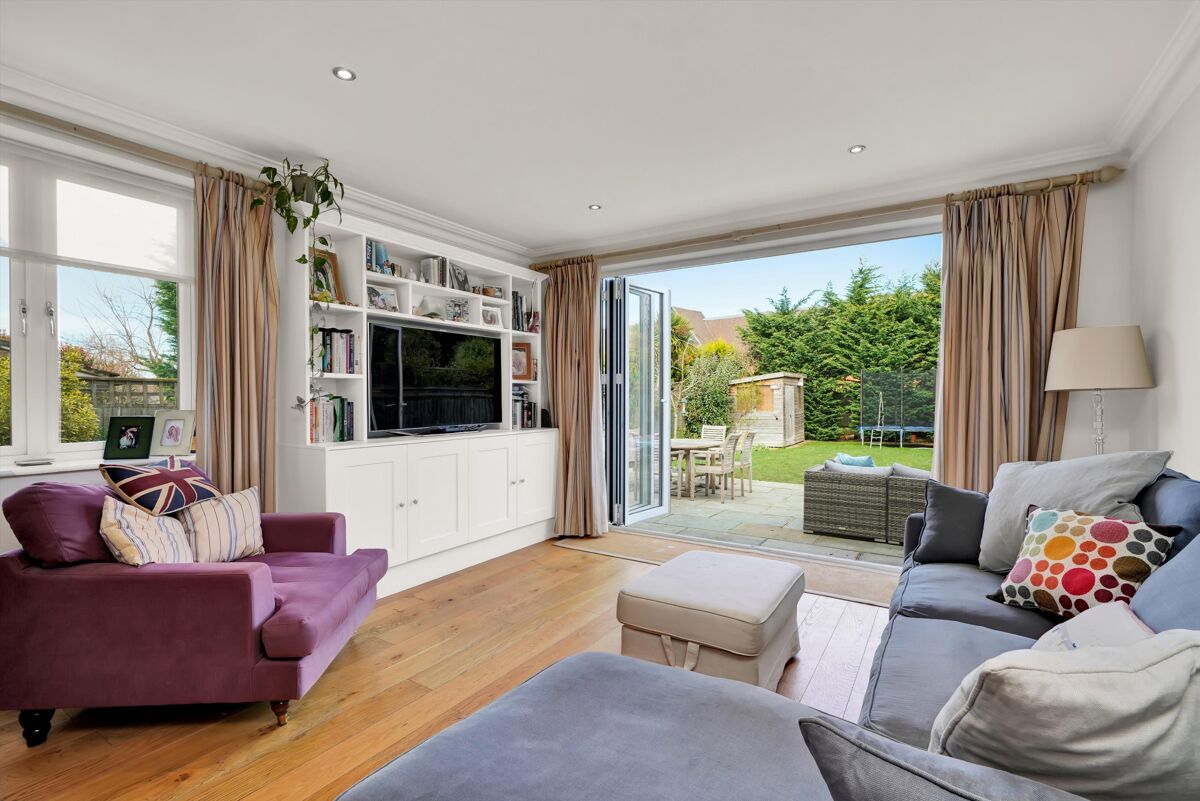 house for sale in Baker Street, Weybridge, Surrey, KT13 WBE200004