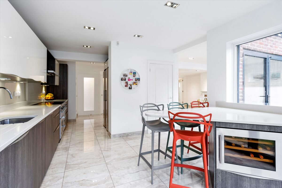 house for sale in Weybridge Park, Weybridge, Surrey, KT13 WBE200008