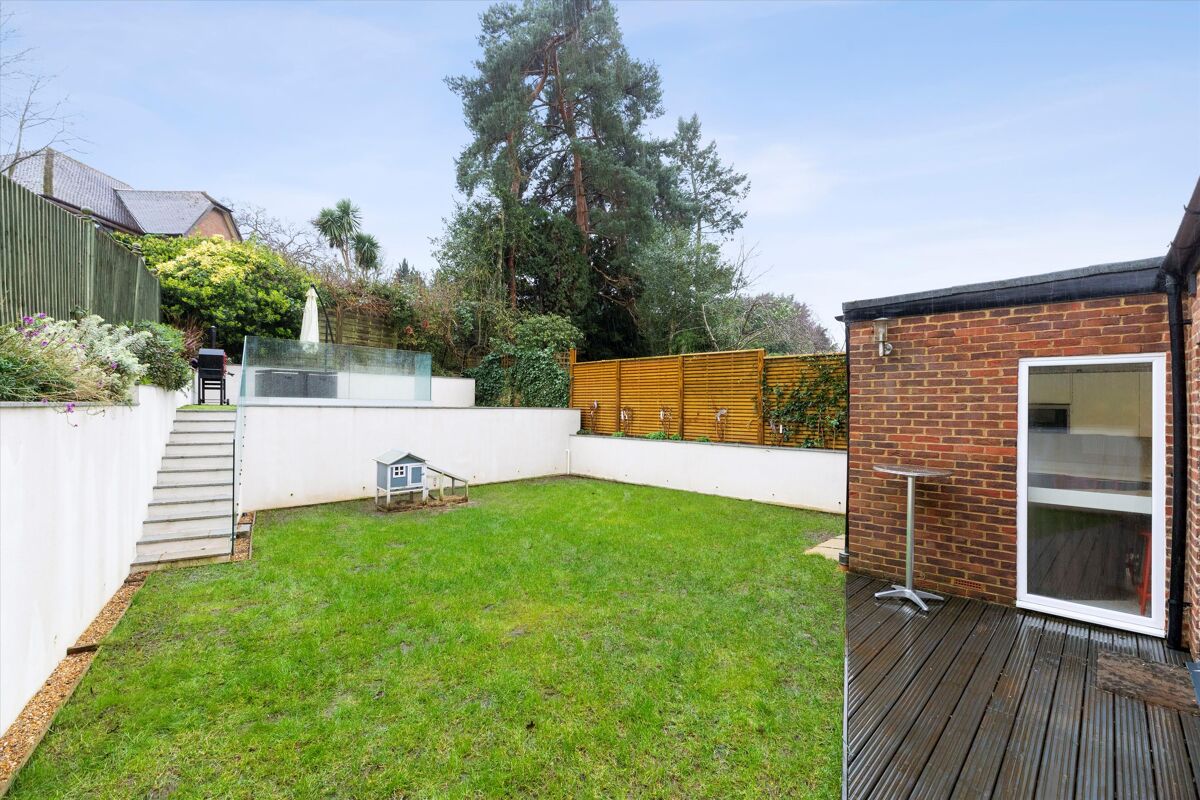 house for sale in Weybridge Park, Weybridge, Surrey, KT13 WBE200008