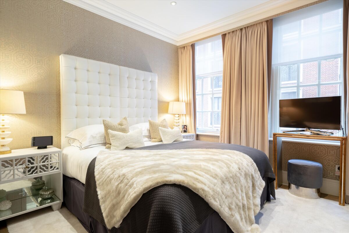 flat for sale in North Audley Street, Mayfair, London, W1K