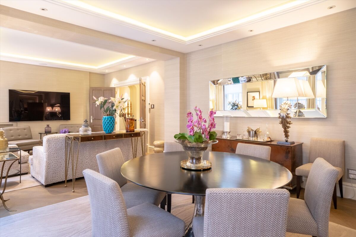 flat for sale in North Audley Street, Mayfair, London, W1K