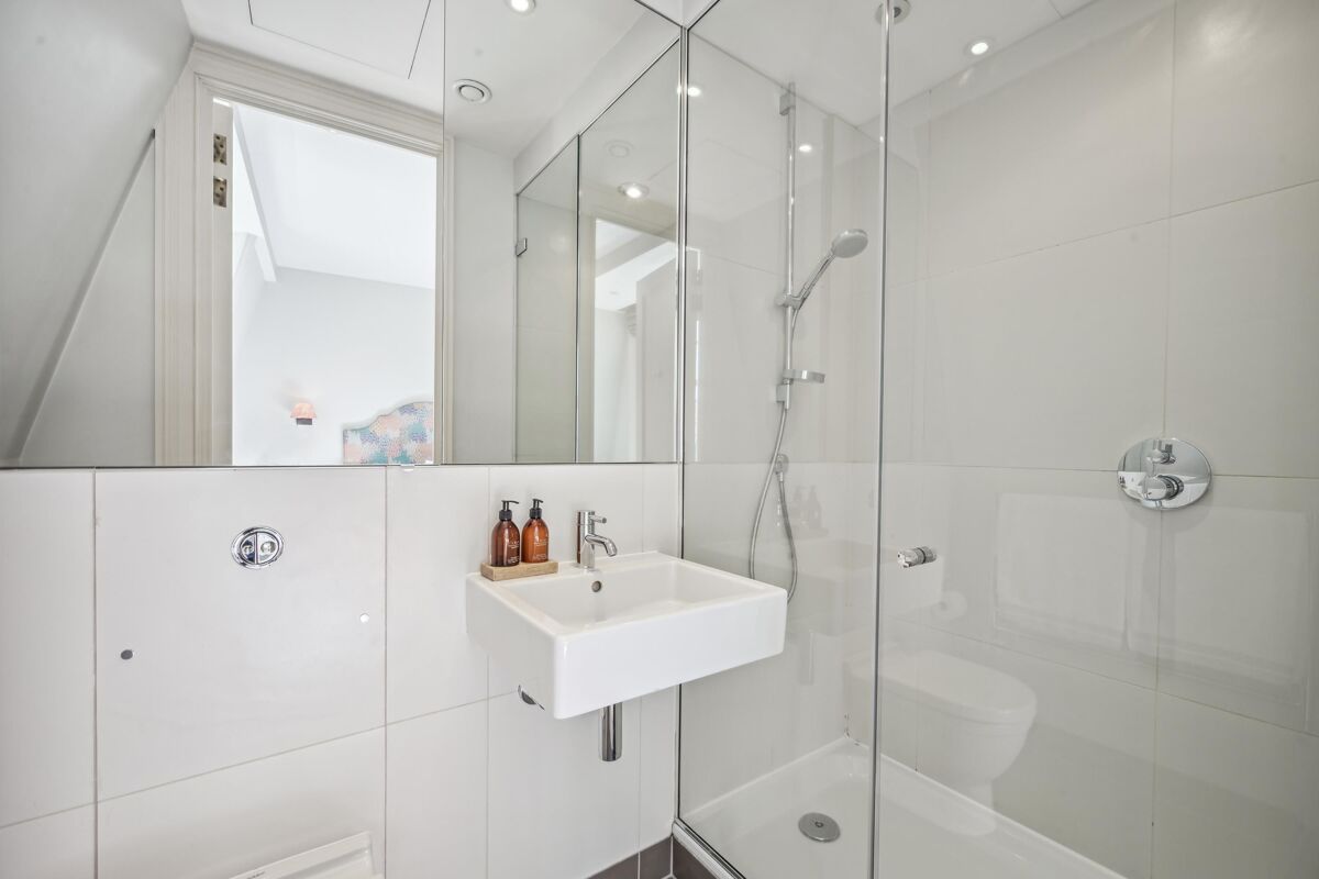 apartment for sale in North Audley Street, Mayfair, London, W1K