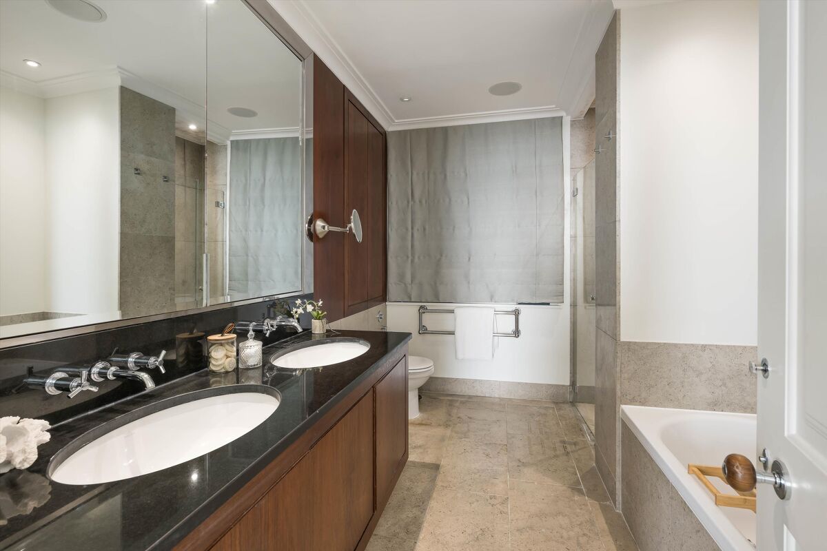 flat for sale in Academy Gardens, Duchess of Bedfords Walk, London, W8