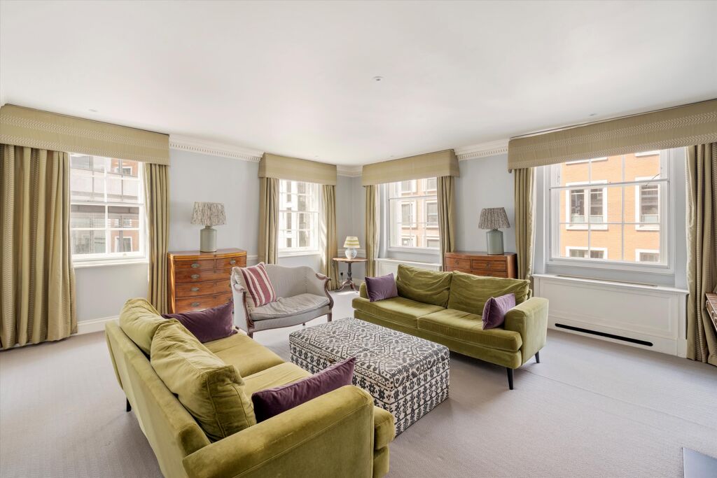 Image of Curzon Square, London, W1J