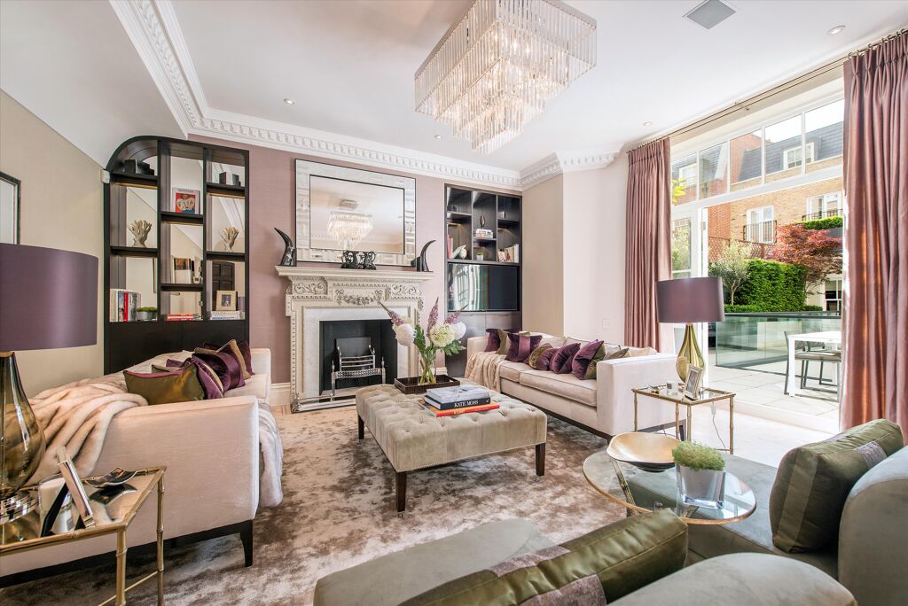 Image of Charles Street, London, W1J