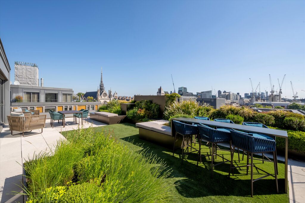 Image of Strand, Covent Garden, London, WC2R