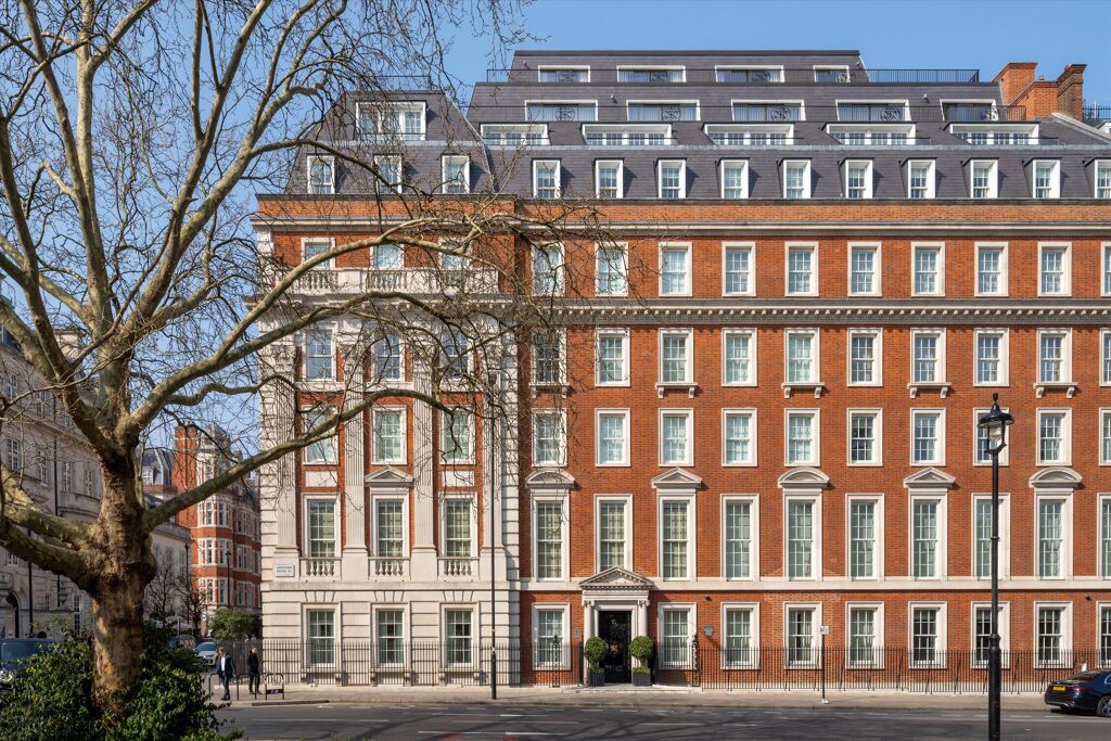 Image of Grosvenor Square, London, W1K
