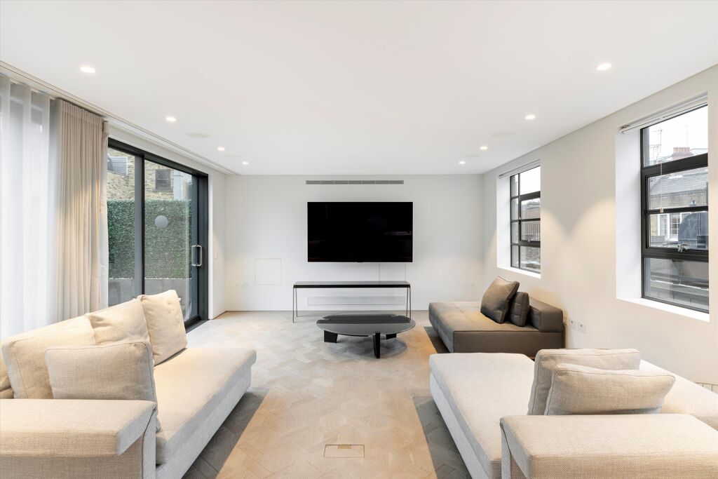 Image of Royalty Mews, London W1D