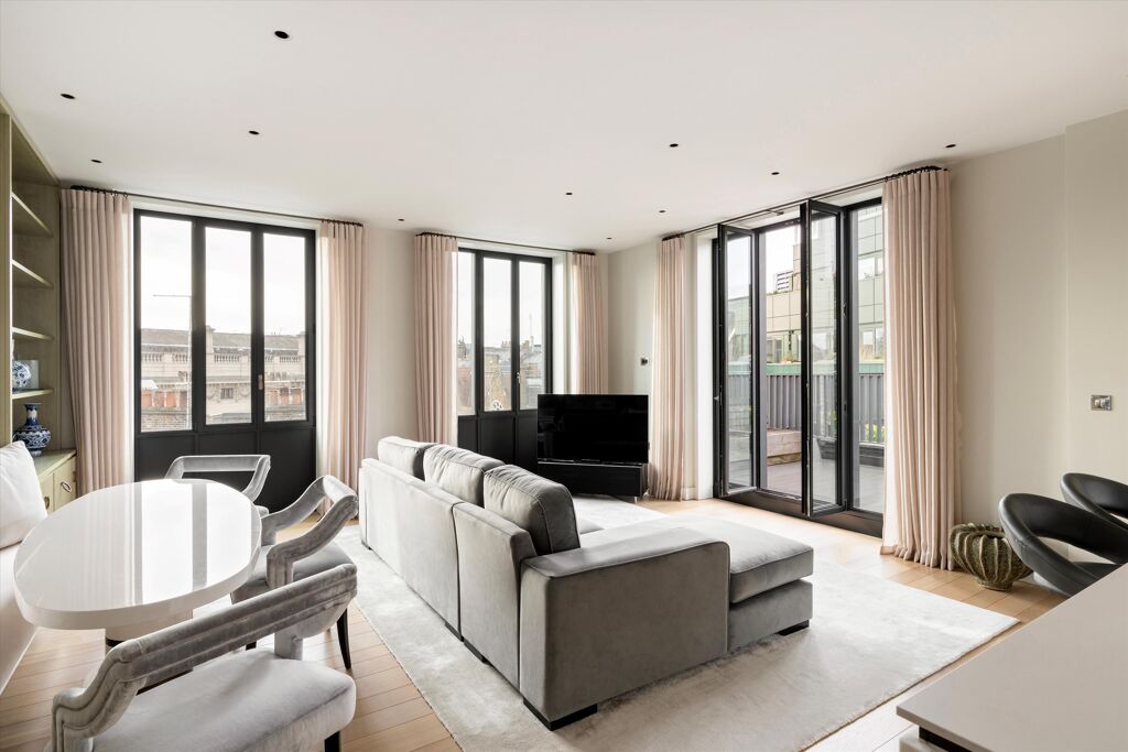 Image of Floral Street, Covent Garden, London WC2E