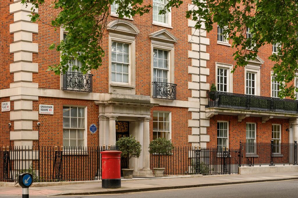 Image of Grosvenor Square, London W1K