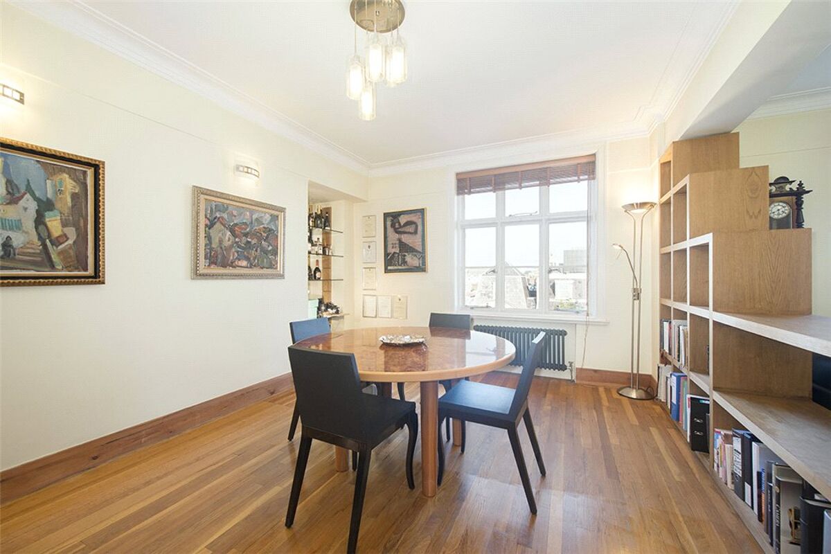 flat for sale in Chesterfield House, Chesterfield Gardens, Mayfair