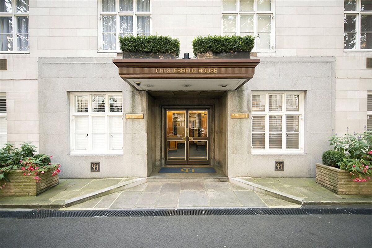 flat for sale in Chesterfield House, Chesterfield Gardens, Mayfair