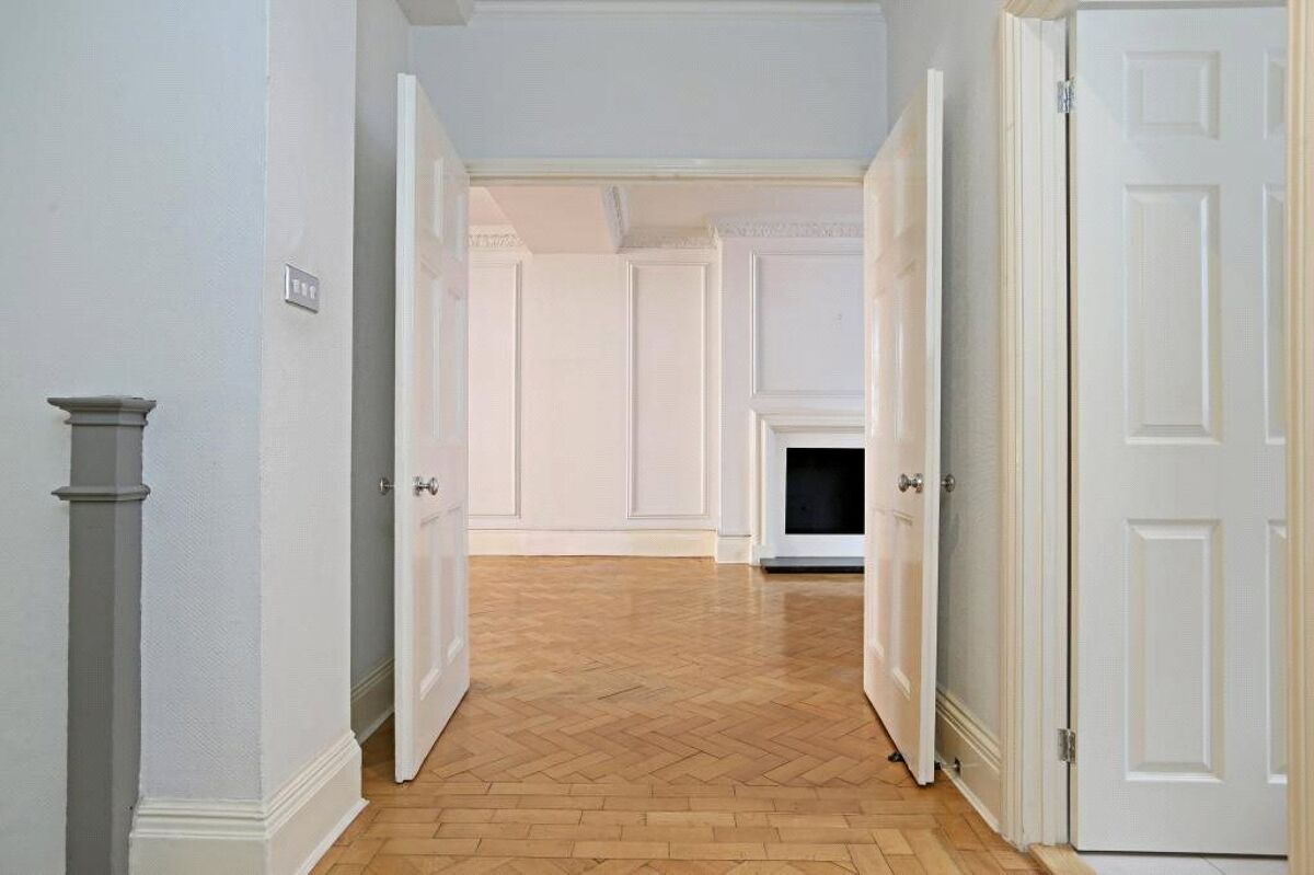 house for sale in Bruton Place, Mayfair, London, W1J WER130158