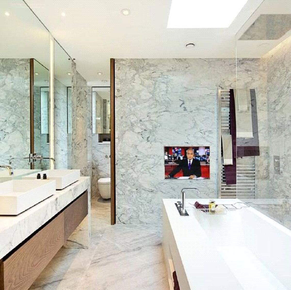 flat for sale in Trafalgar Penthouse, Trafalgar Square, London, SW1Y WER130164 Knight Frank