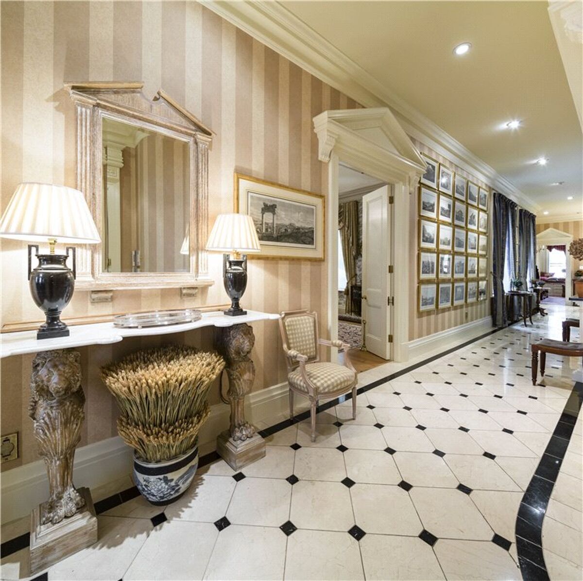flat for sale in Upper Grosvenor Street, London, W1K WER140064