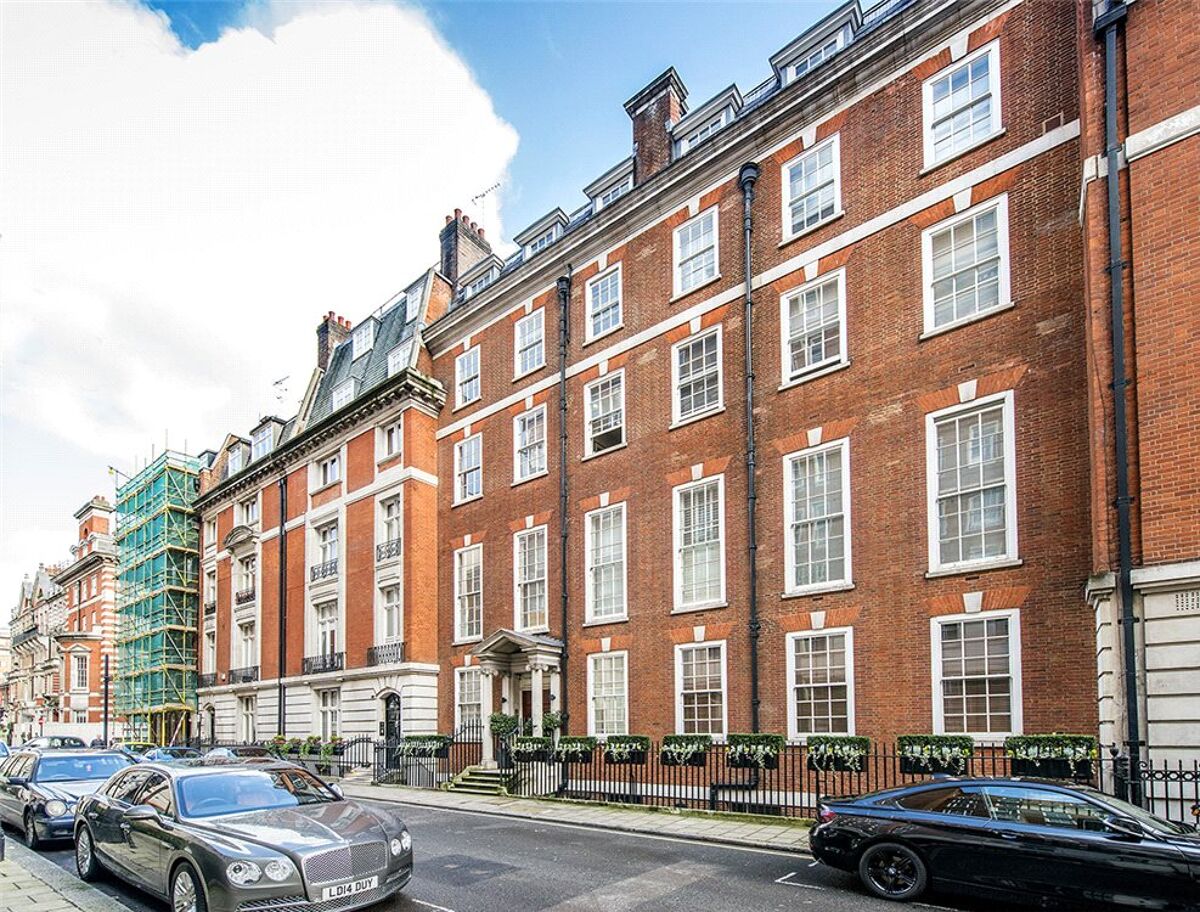 flat for sale in Warburton House, 4 Dunraven Street, Mayfair, London