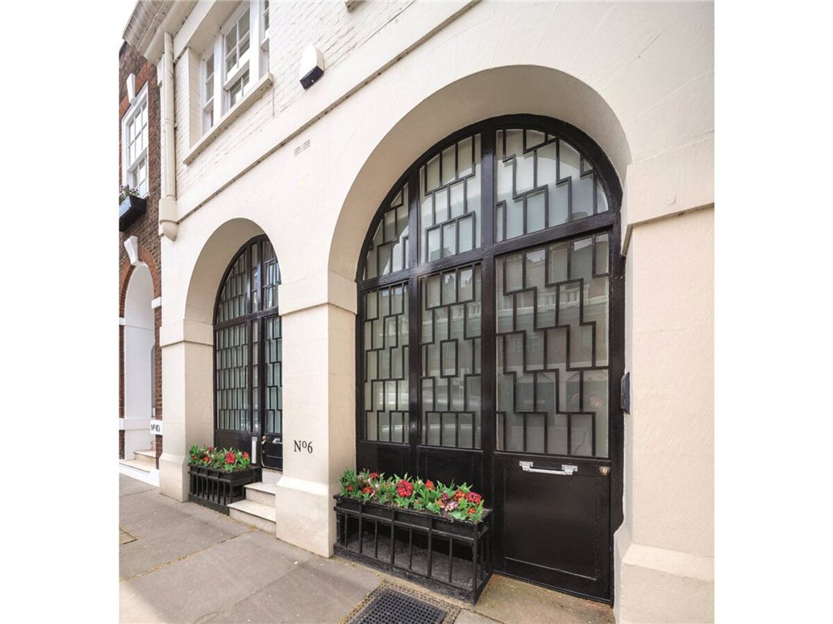 house for sale in Balfour Mews, Mayfair, London, W1K WER140170