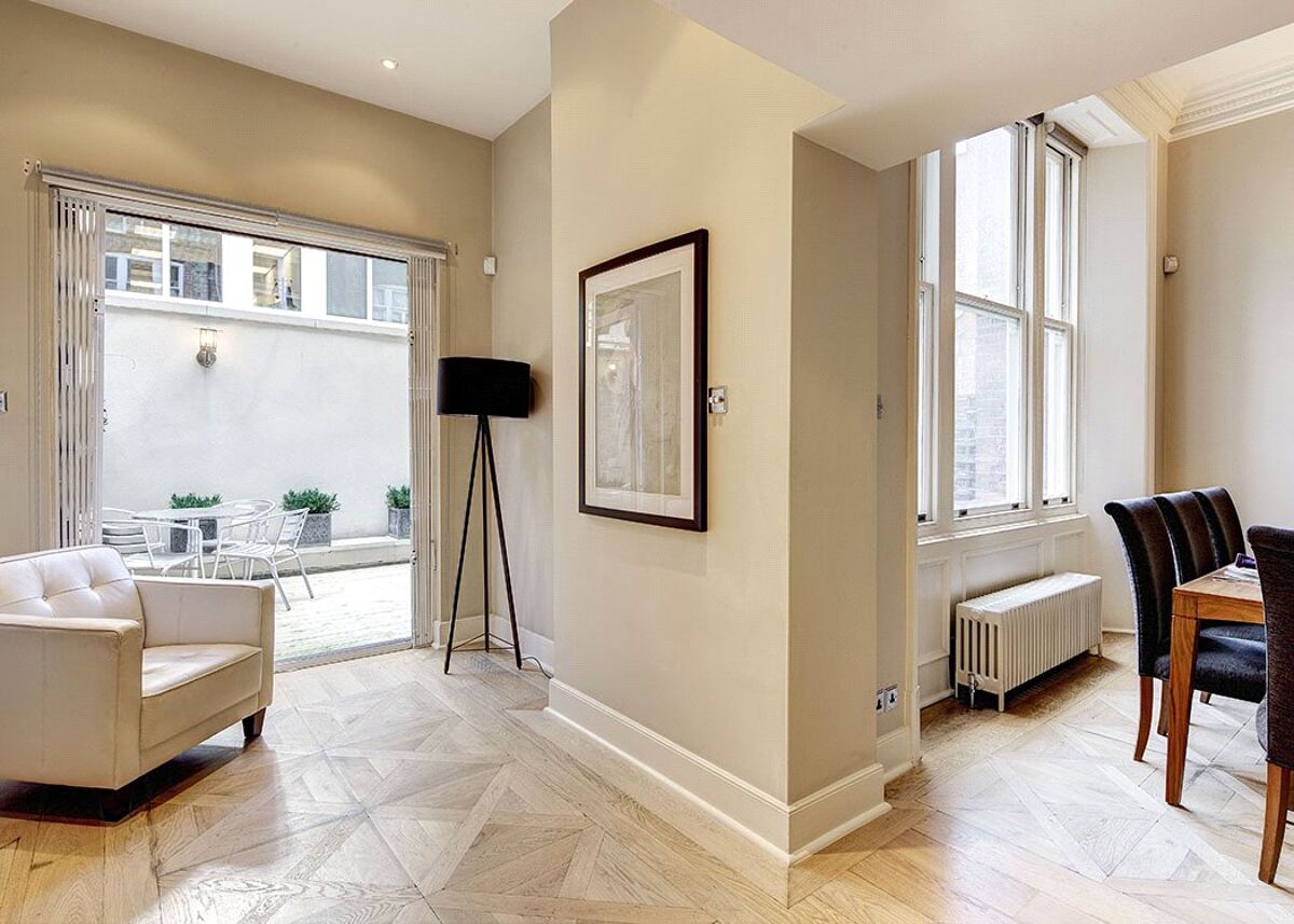 flat for sale in Green Street, Mayfair, London, W1K WER140220