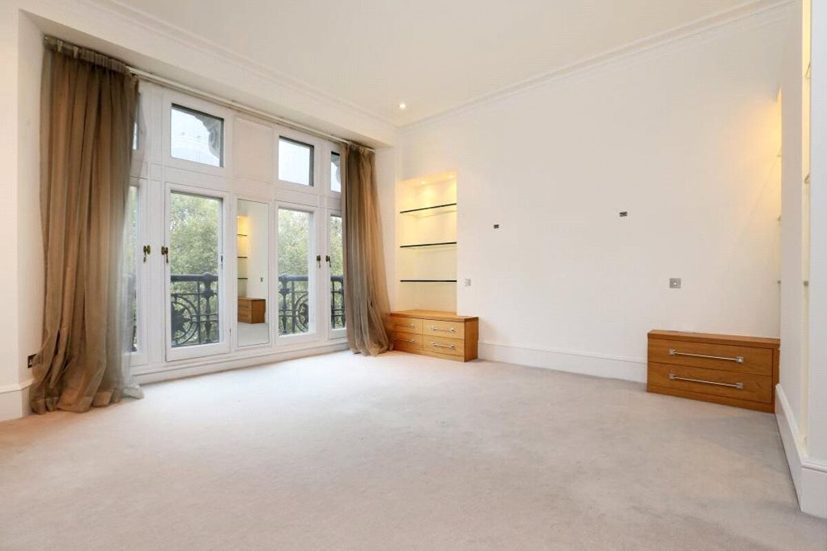 flat for sale in Whitehall Court, St James's, London, SW1A WER150043