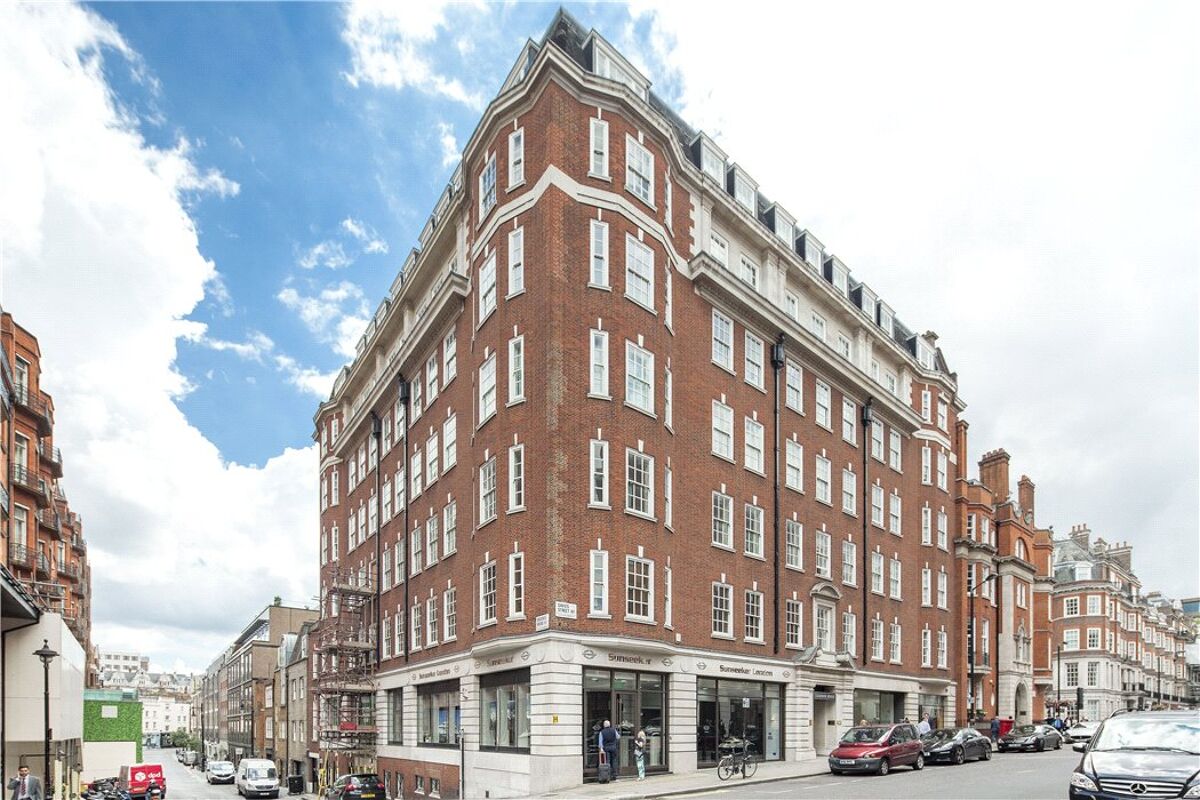 flat for sale in Claridge House, 32 Davies Street, London, W1K