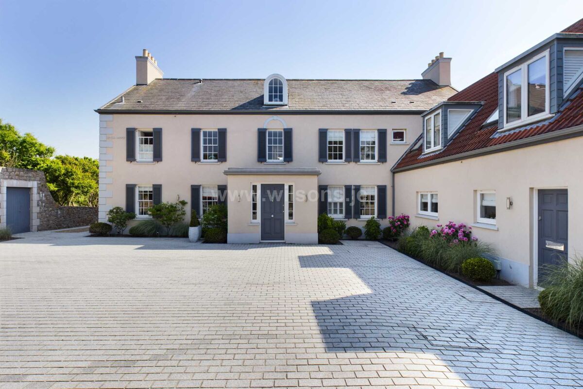 house for sale in Le Val Lodge, La Route Des St Brelade