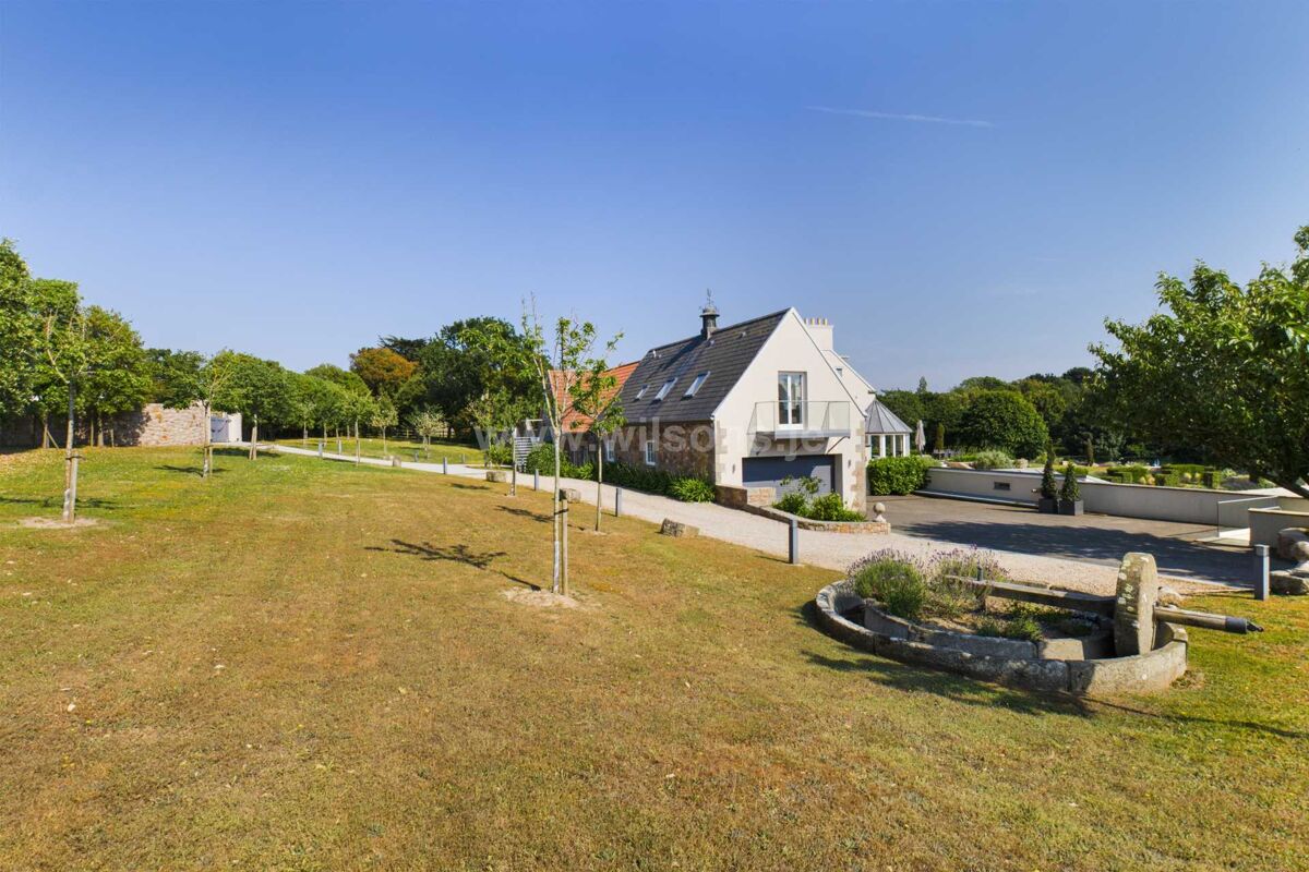 house for sale in Le Val Lodge, La Route Des St Brelade