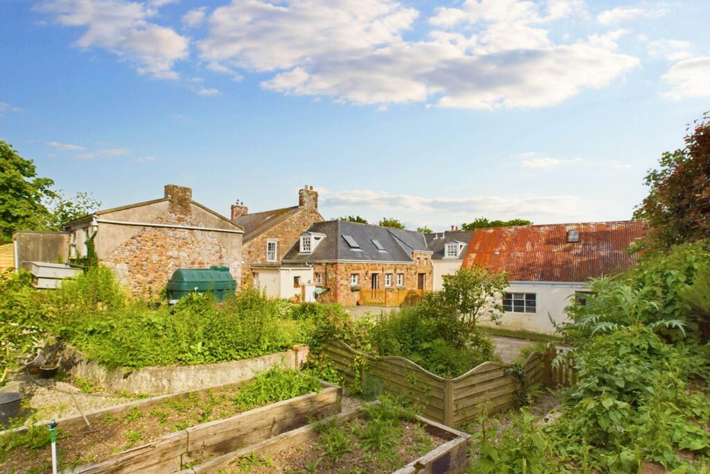 Image of La Rue Des Fontaines, St Martin