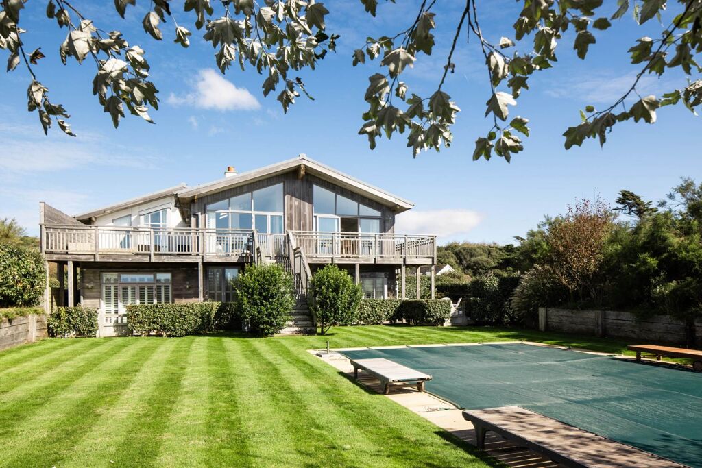 Image of La Grande Route Des Mielles, St Ouen