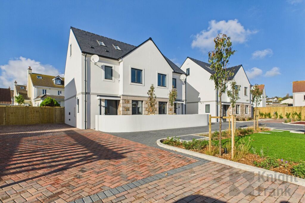 Image of La Rue Des Pres, St Saviour