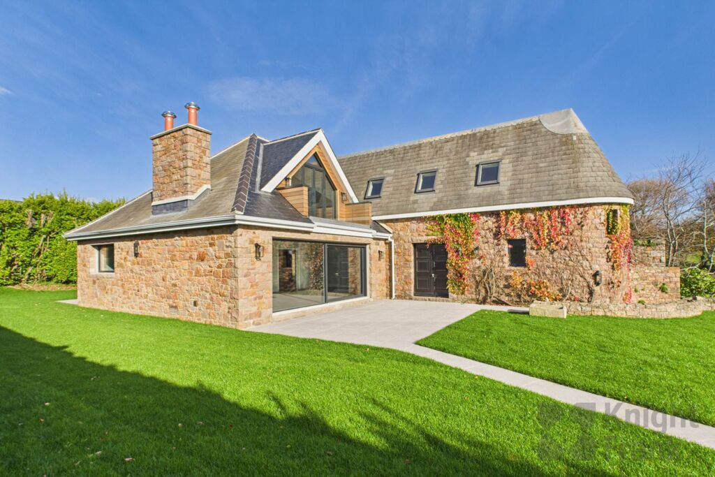 Image of La Grande Route De St Jean, St John