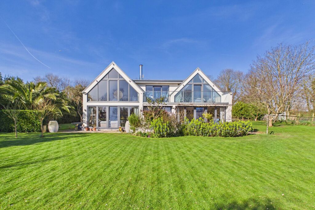 Image of La Rue Des Friquettes, St Saviour