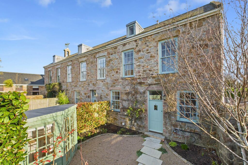 Image of Le Chemin De L`Eglise, St Ouen
