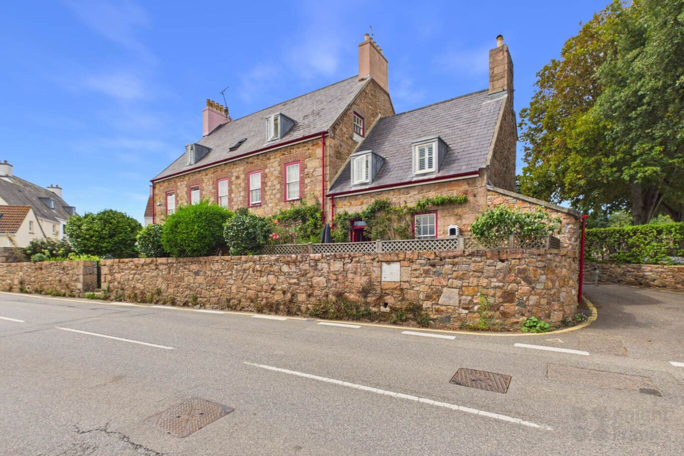 Image of La Grande Route De St Clement, St Clement