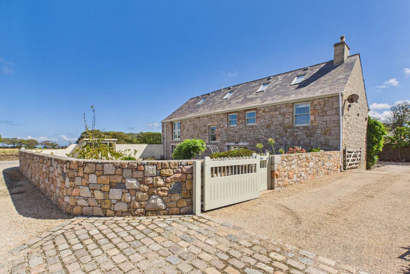 Image of La Route De Vinchelez, St Ouen