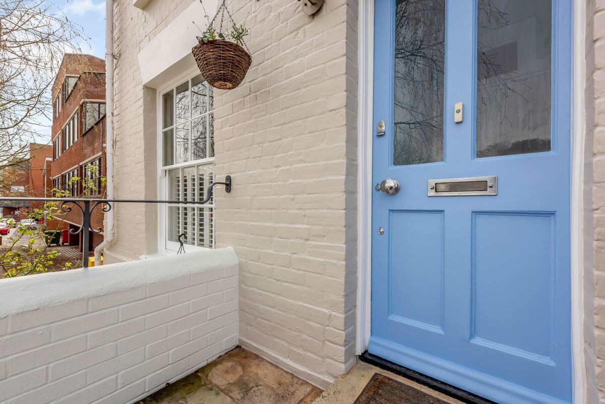 house for sale in Andover Road, Winchester, Hampshire, SO23 WIN012011806 Knight Frank