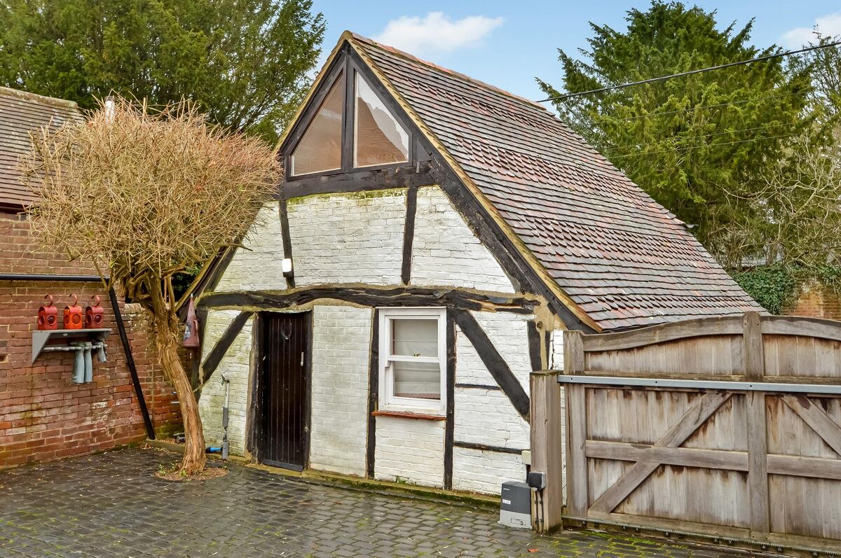 house for sale in High Street, Twyford, Winchester, Hampshire, SO21