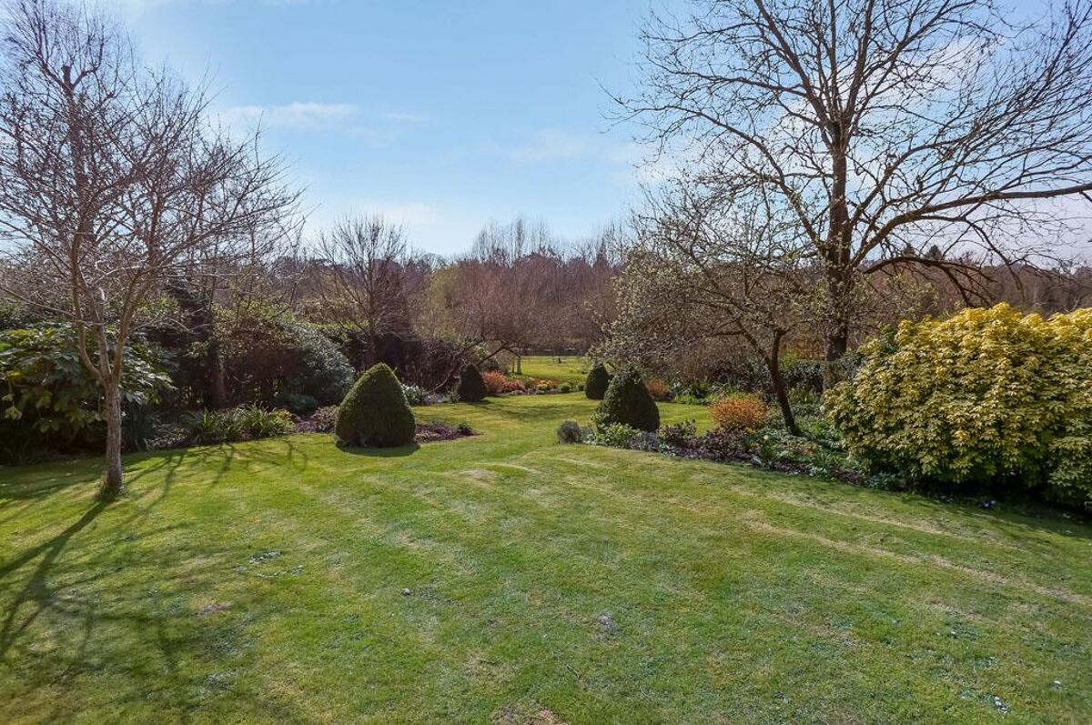 house for sale in Bedfield Lane, Headbourne Worthy, Winchester