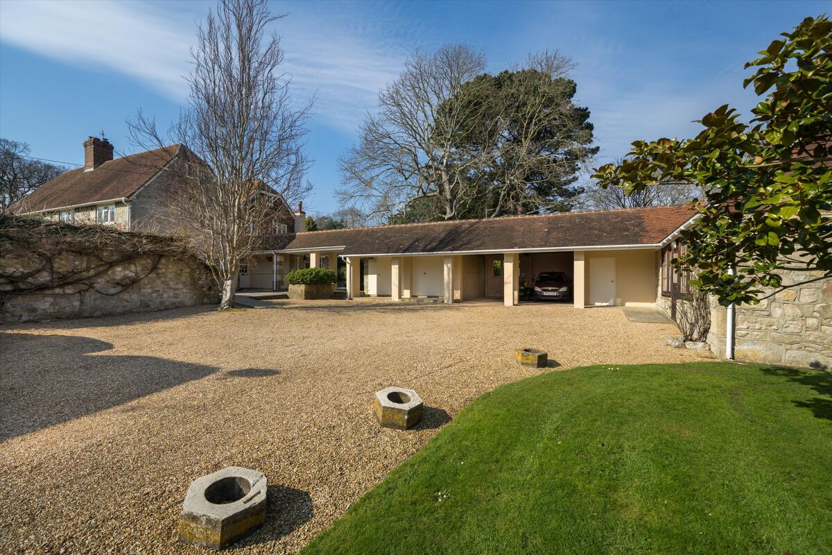 house for sale in Howgate Road, Bembridge, Isle of Wight, PO35