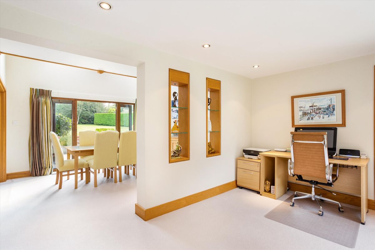 house for sale in Petersfield Road, Ropley, Alresford, Hampshire, SO24